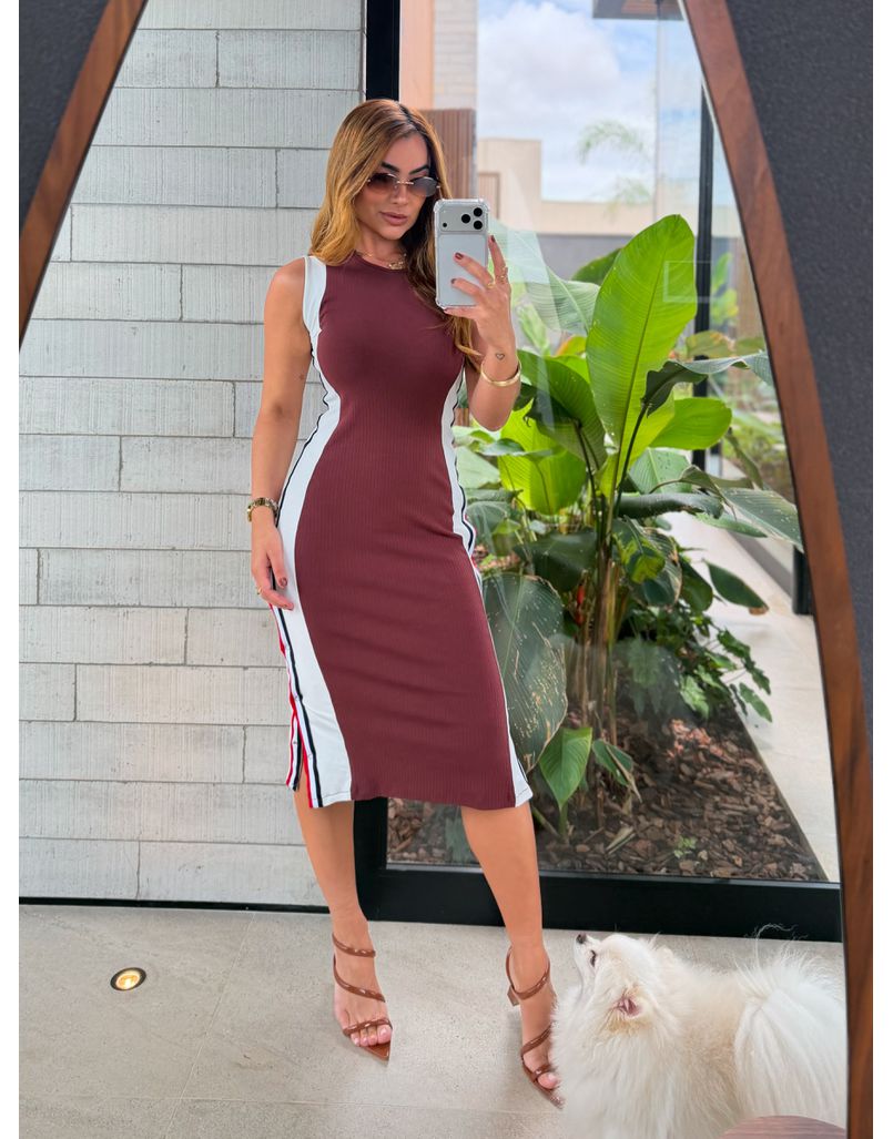 Vestido Canelado França Café 