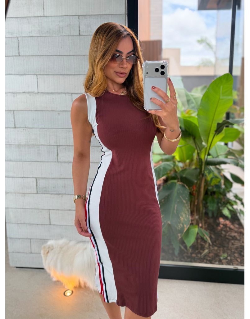 Vestido Canelado França Café 