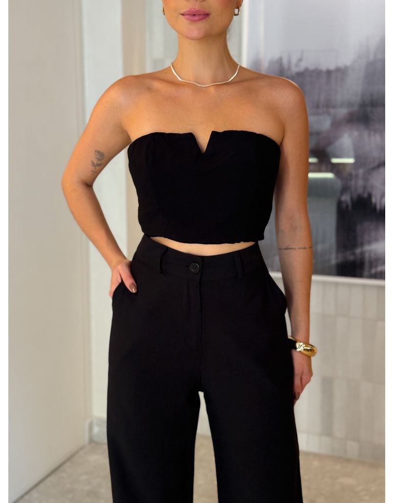 Blusa Decote Barbara Preta