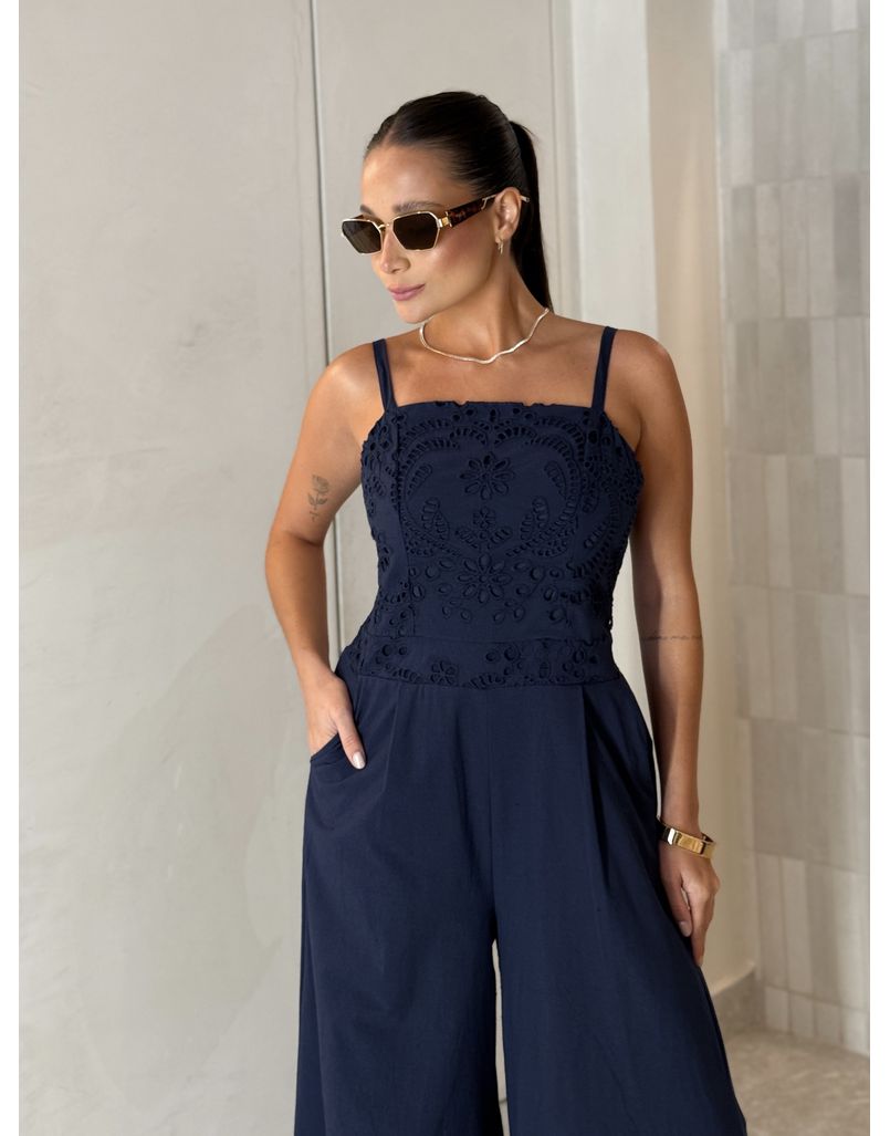 Macacão Laise Melissa Marinho 