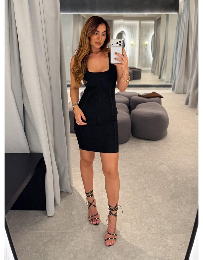 Vestido Rayon Naomi Preto 