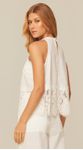 Blusa sem Mangas com Detalhe em Renda Off