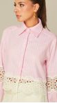Camisa Cropped com Guipir Rosa