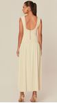 Vestido Longo com Decote Alto em Malha Off