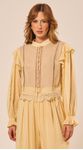 Blusa com Detalhes em Renda Amarelo Claro