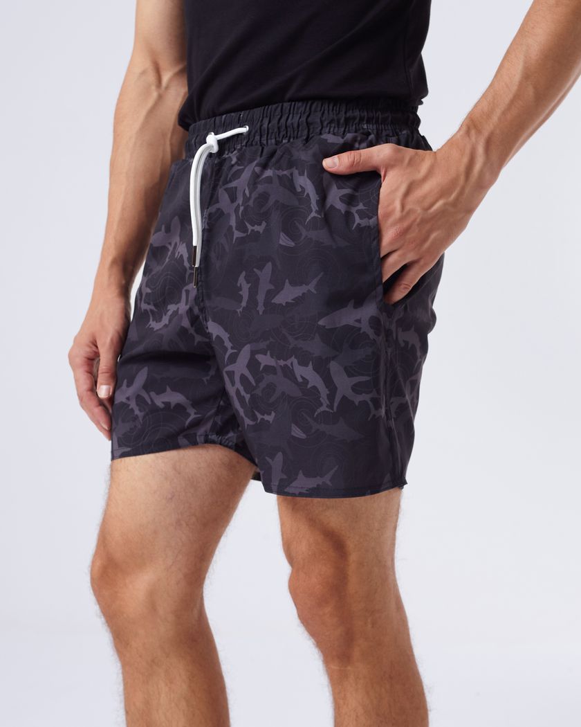 Short Bermuda - Tubarão Alpha - Preto