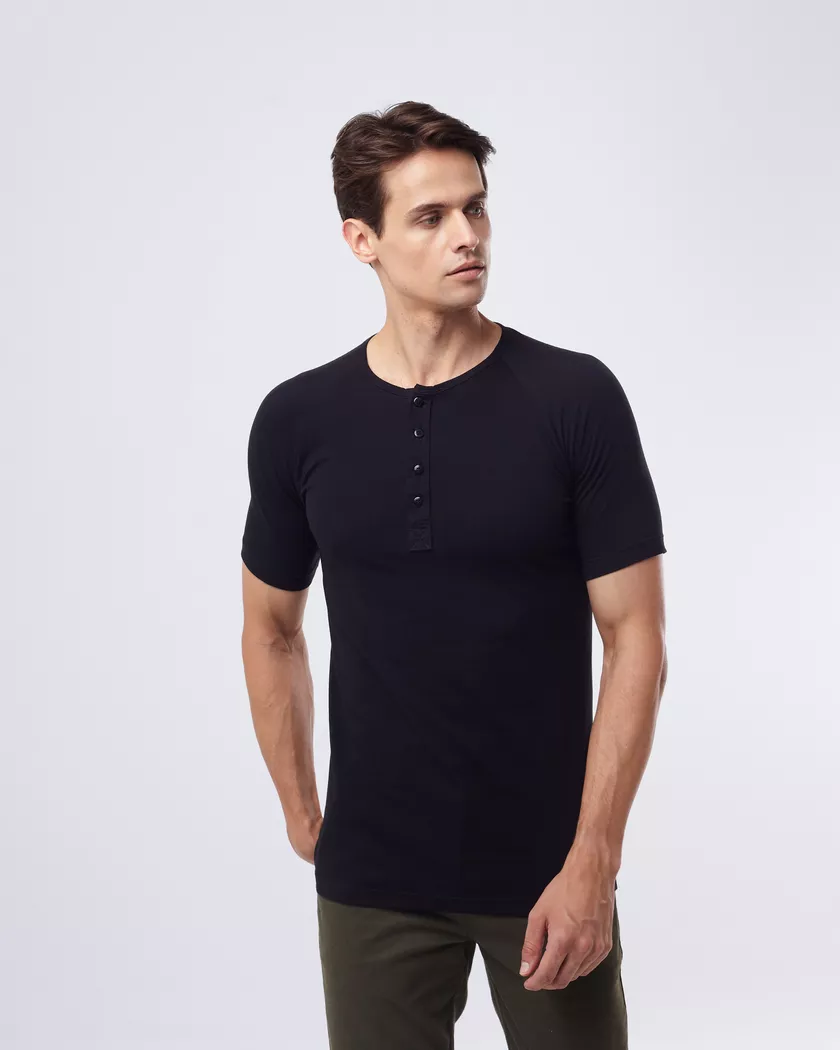 Camisa Raglan Manga Curta Preta - Algodão Egípcio