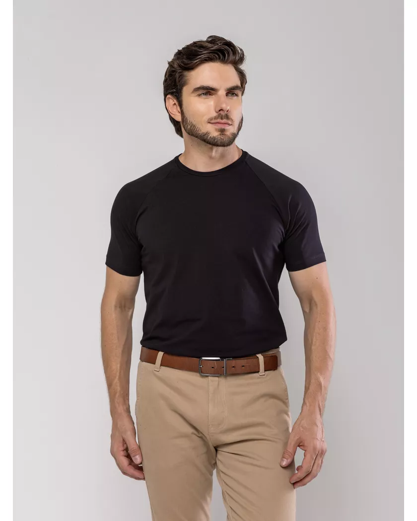 Camiseta Gola Redonda Corte Raglan Preta- Algodão ... - Barão Alpha