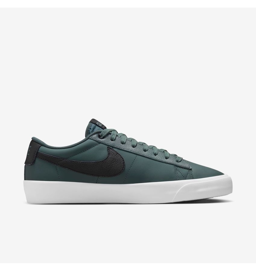 Nike SB Zoom Blazer Low Pro GT