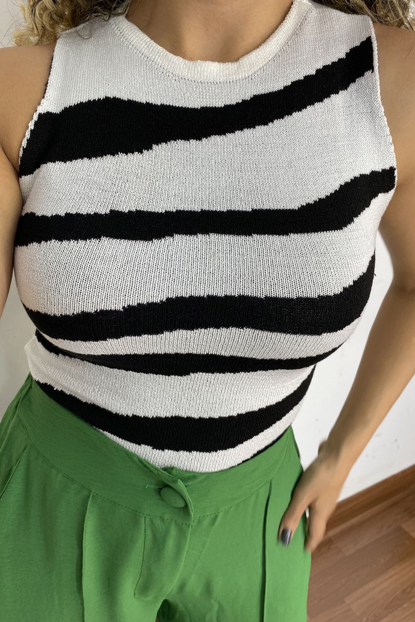 Cropped Zebra (Trico) Off White Com Preto - Oba Fashion