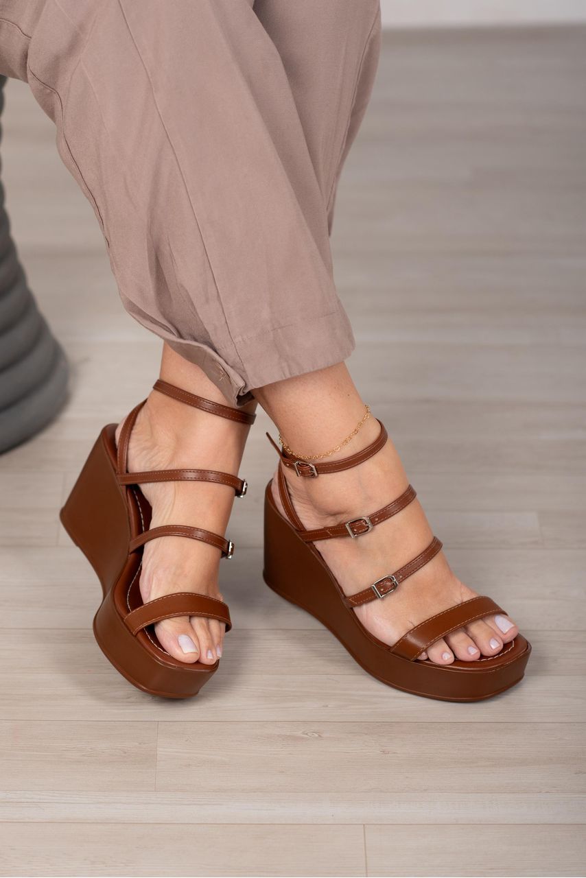 Anabela 3 fivelas Super Leve 8 cm_3260- Marrom - CATALOGO DE MODELOS