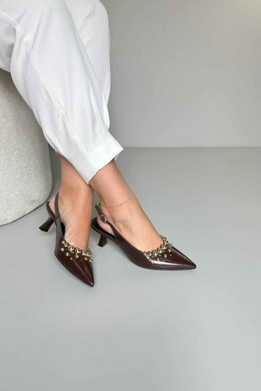 Scarpin Bolas Fivela 7 cm_3407- Marrom - CATALOGO DE MODELOS