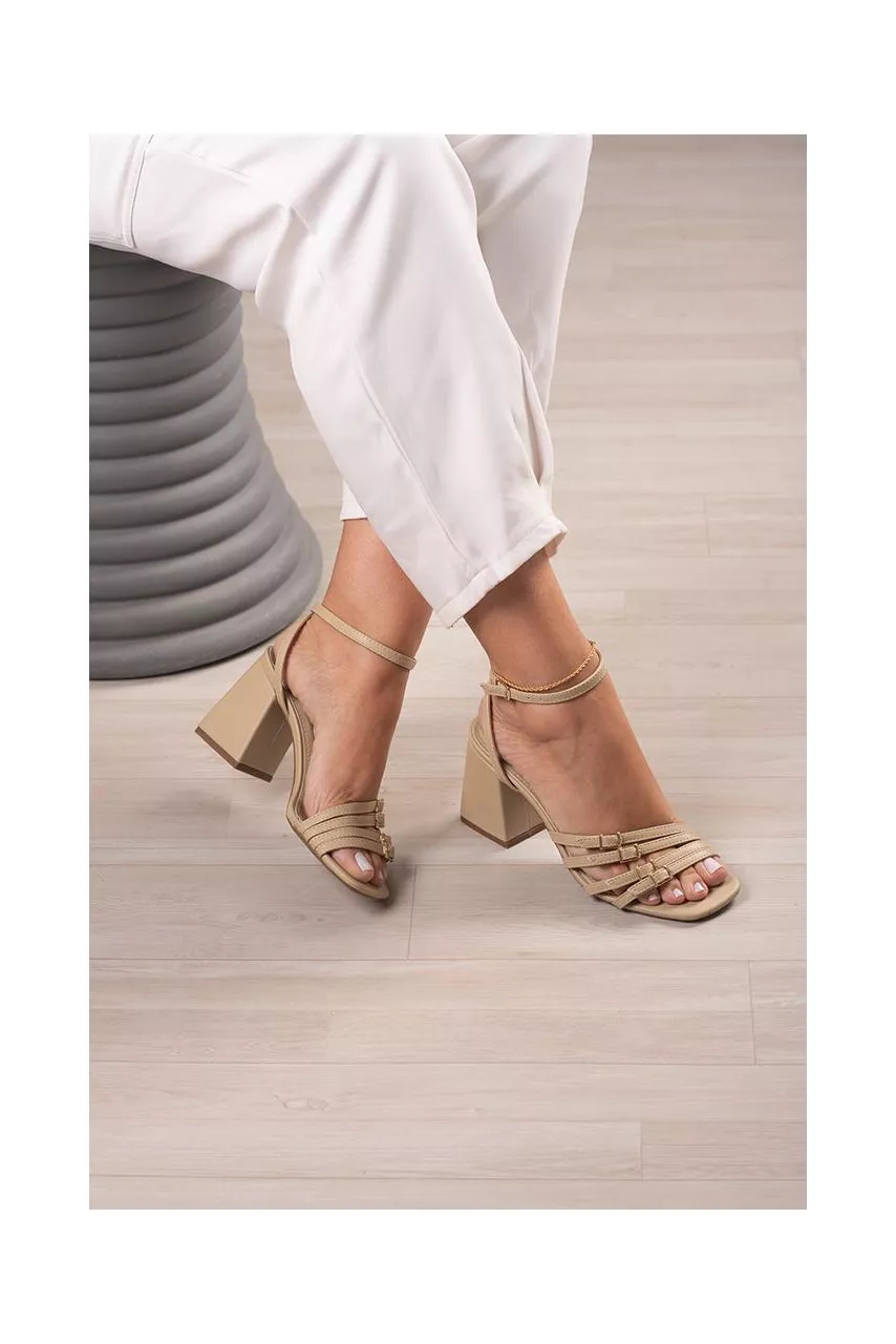 Sandália 4 Tiras Fivela 9 cm_555- Creme - CATALOGO DE MODELOS
