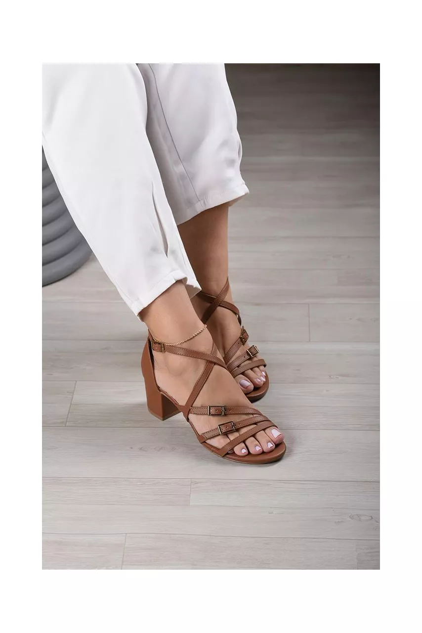 Sandália 2 Fivelas Traseiro Fechado 6 cm_709- Cara... - CATALOGO DE MODELOS