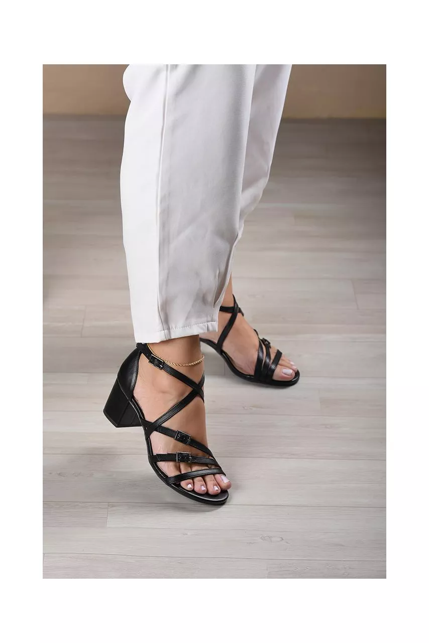 Sandália 2 Fivelas Traseiro Fechado 6 cm_709- Pret... - CATALOGO DE MODELOS