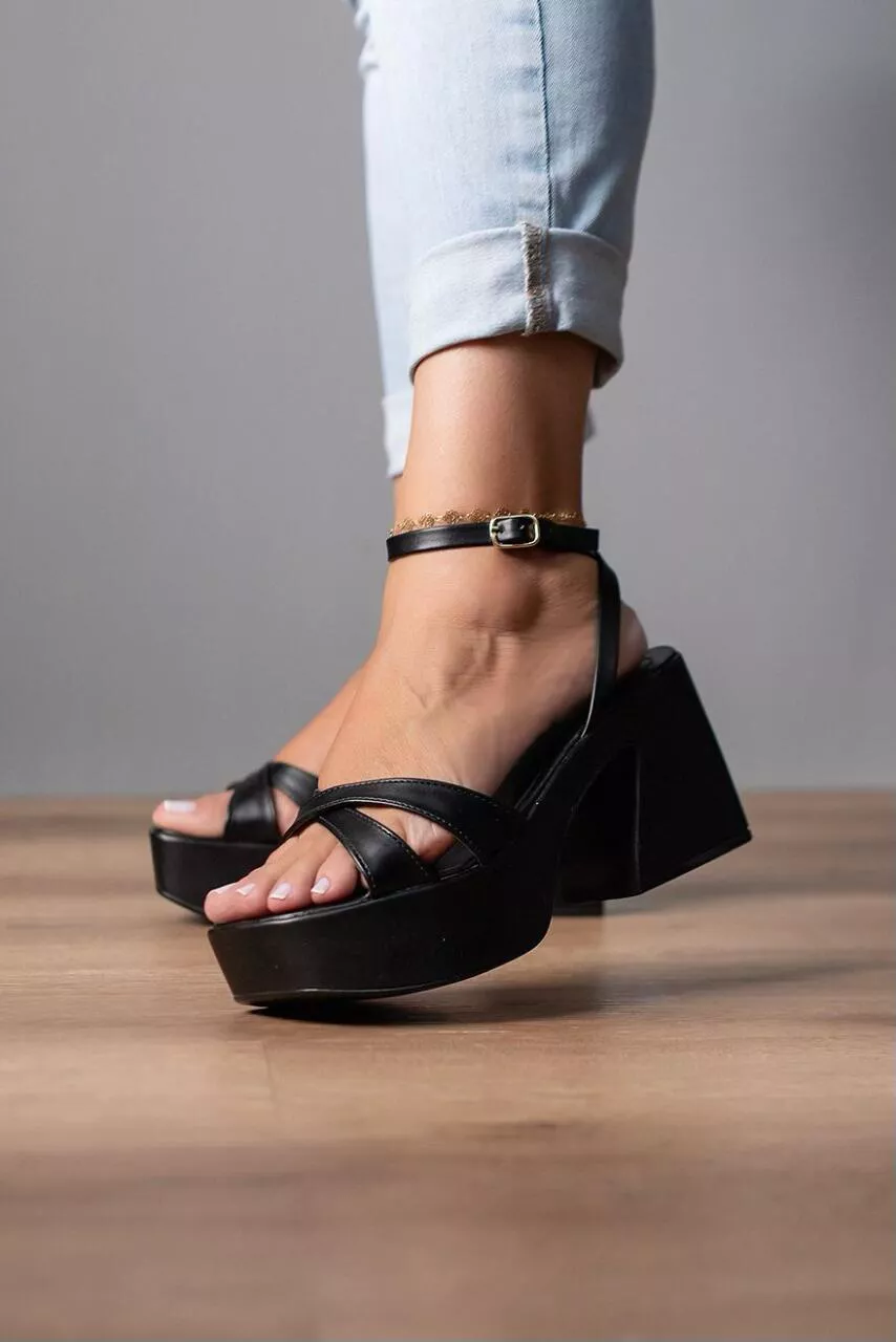 SANDÁLIA MEIA PATA SUPER LEVE 8CM_1901 - PRETO - CATALOGO DE MODELOS