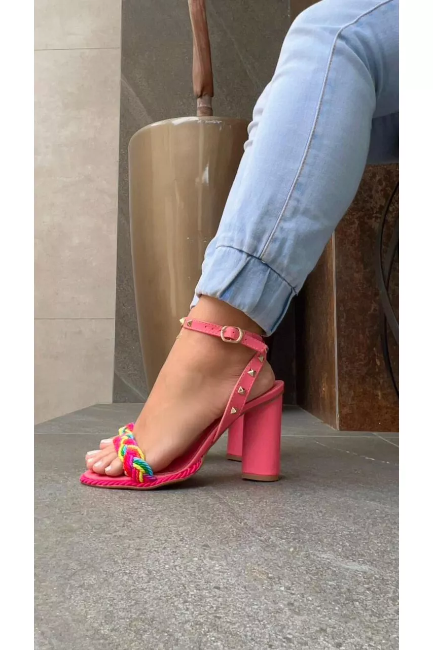 SANDÁLIA TRANÇA ESPECIAL/PIRÂMIDE 9CM_1643 - ROSA... - CATALOGO DE MODELOS