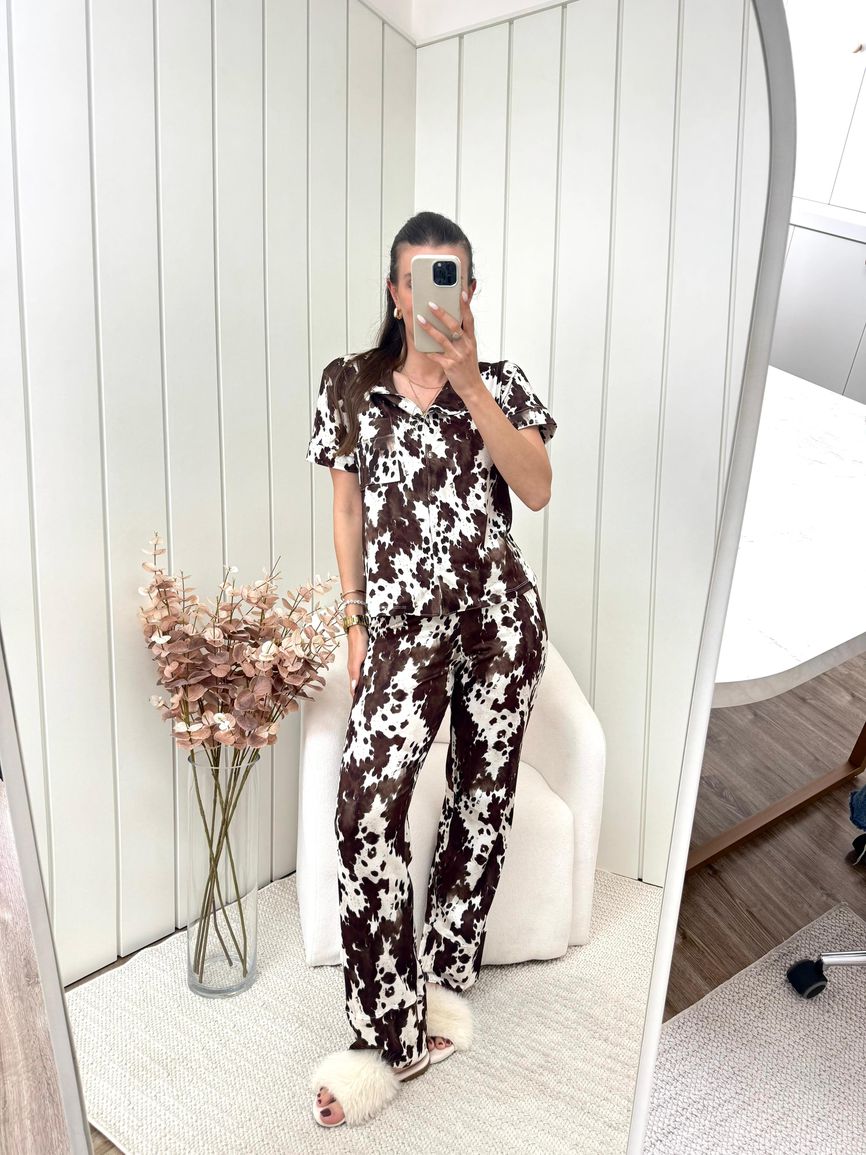 Pijama Feminino Americano Meia Estação Vaca Animal Print - TUTTI AMI - Loja Oficial