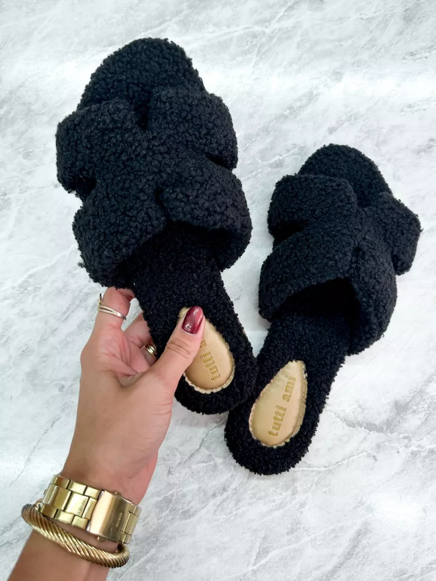 Chinelo Pantufa Sofih Preto - TUTTI AMI - Loja Oficial