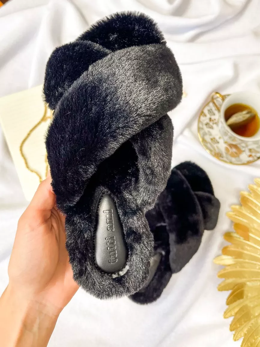 Chinelo Pantufa Lua Black - TUTTI AMI - Loja Oficial