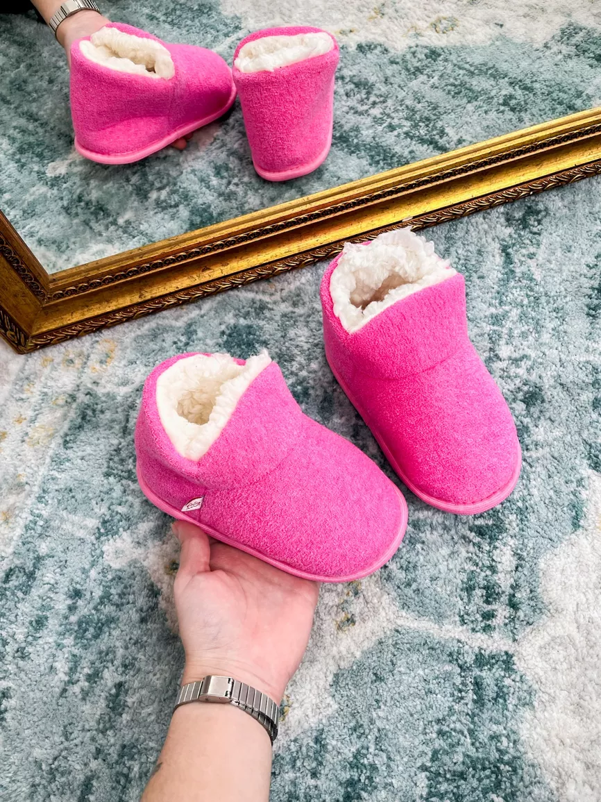 Pantufa Bota Infantil Plush Rosa - TUTTI AMI - Loja Oficial