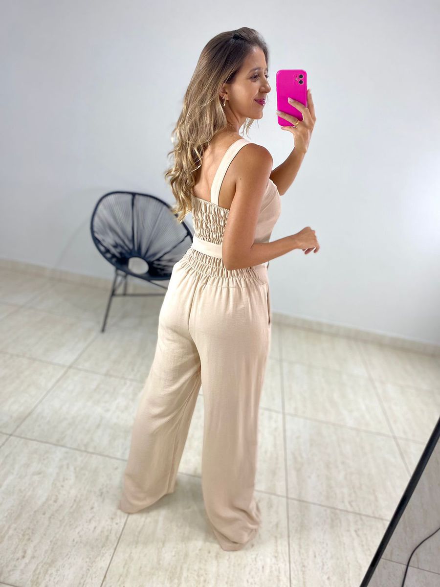 MACACÃO PANTALONA BOTÕES NUDE