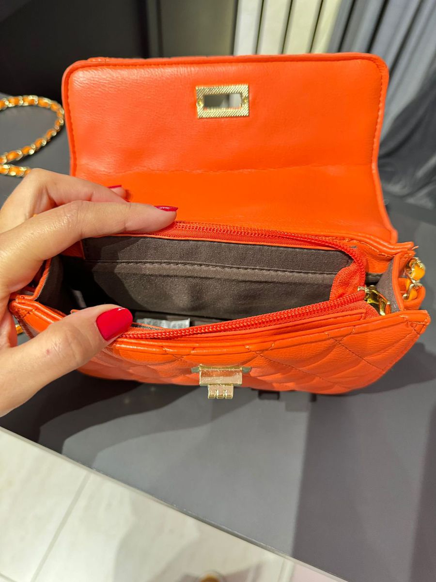 Bolsa Detalhes Corrente Laranja