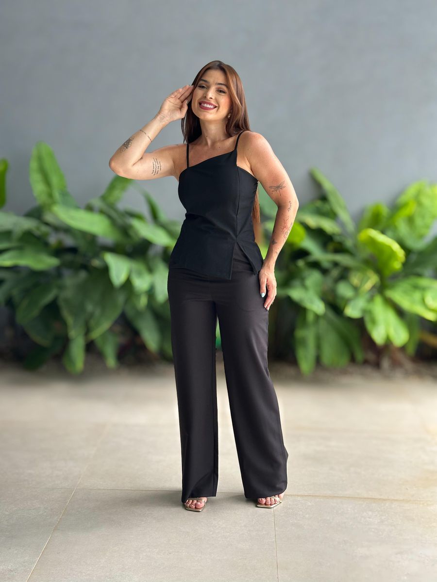 Calça Pantalona Taila em Alfaiataria PRETO
