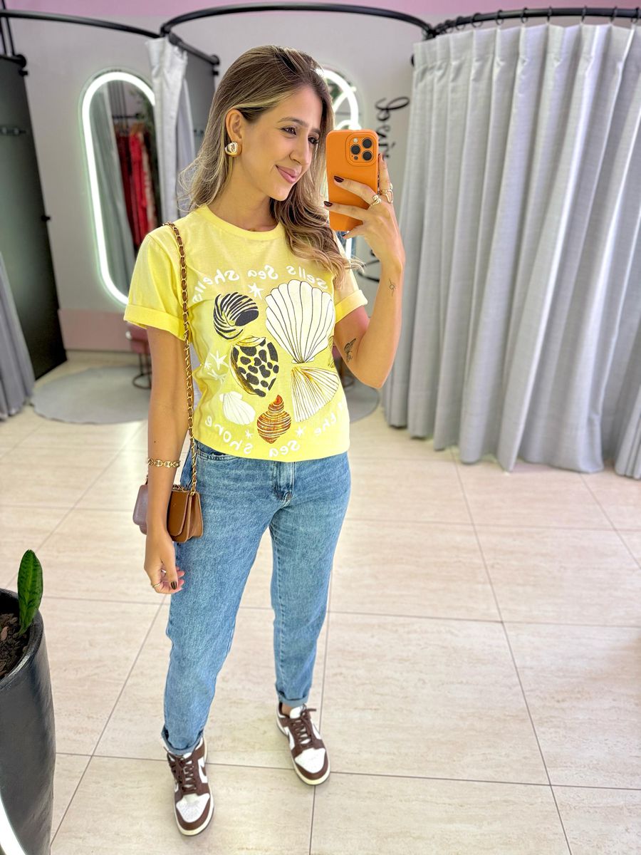T-SHIRT CONCHA AMARELO