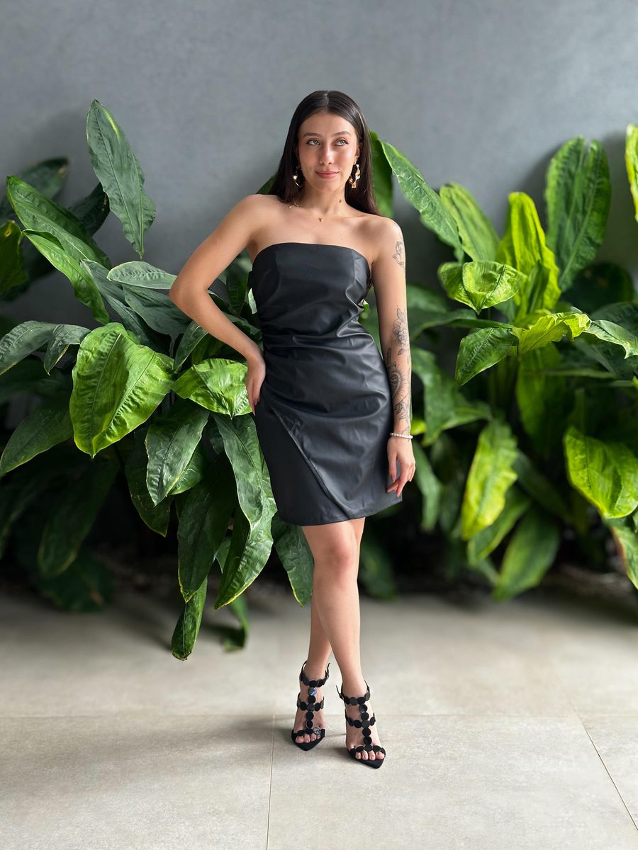 Vestido Curto em Couro Fake sem Alças PRETO