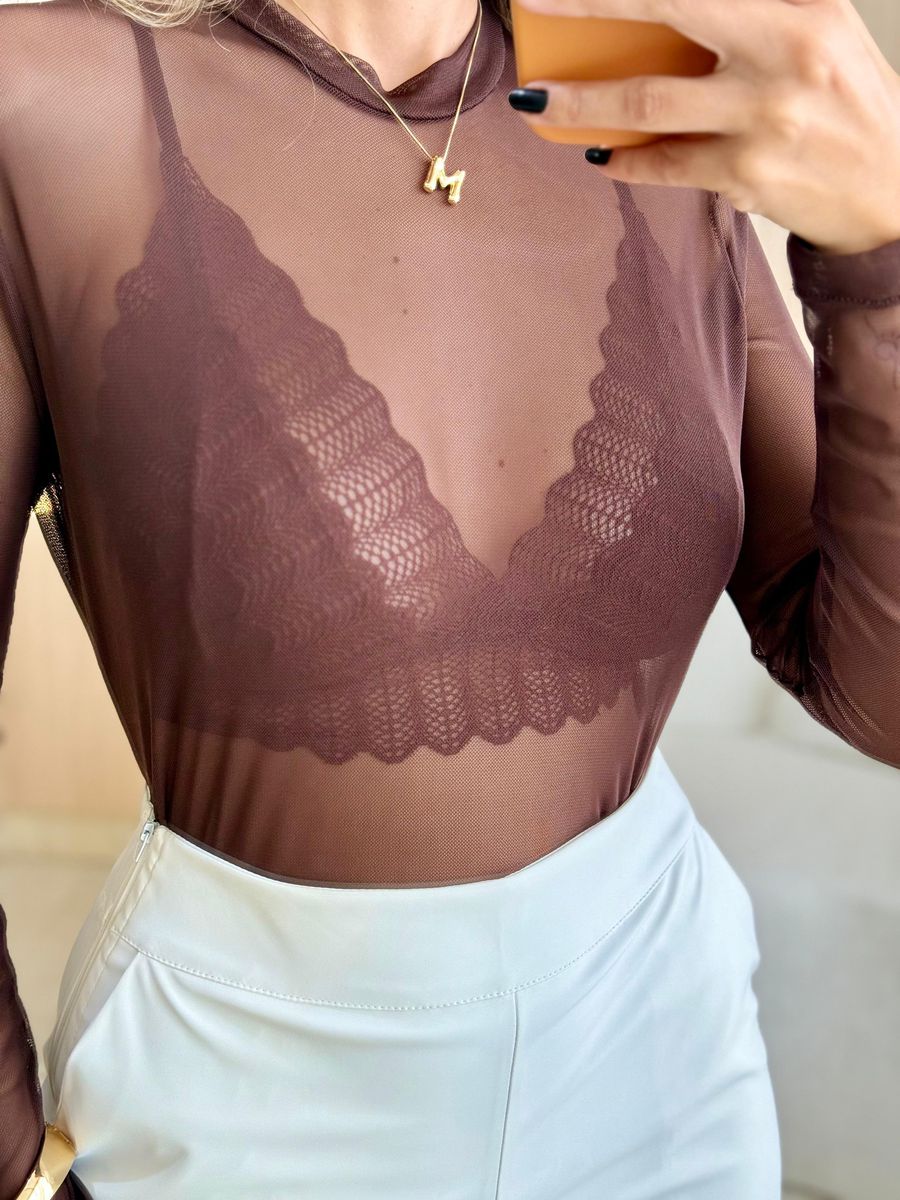 TOP RENDA MARROM
