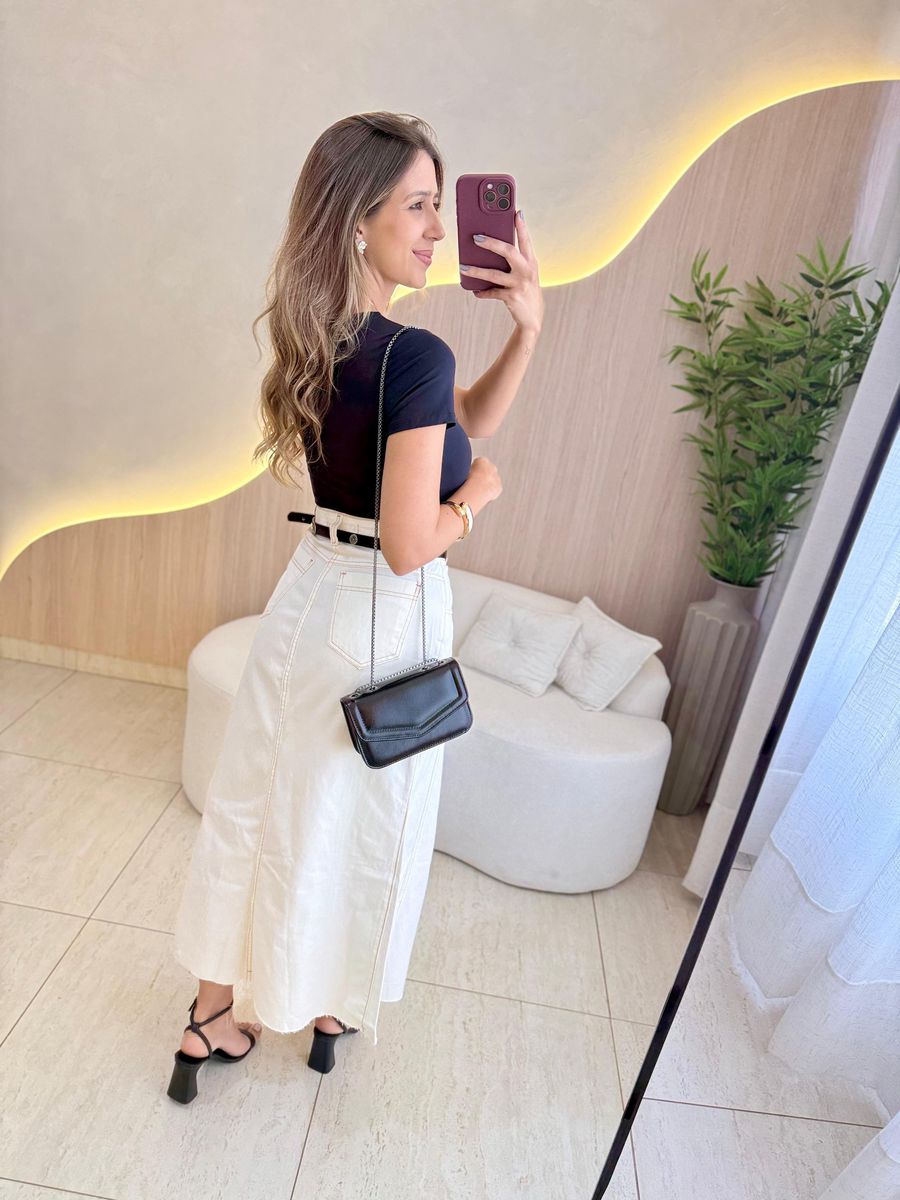 BODY LAURA PRETO