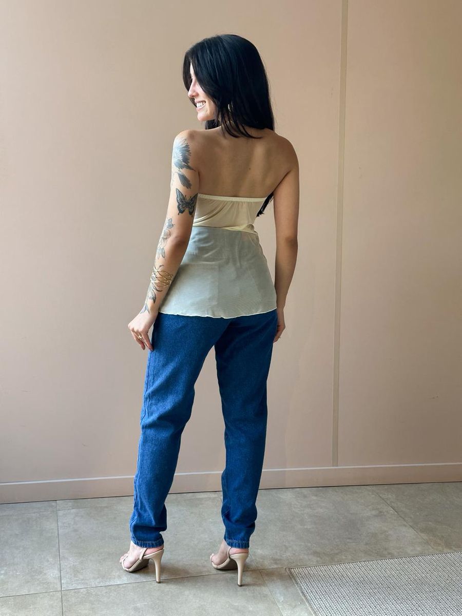 Blusa Bata Sem Alças Em Tule Amarelo Manteiga