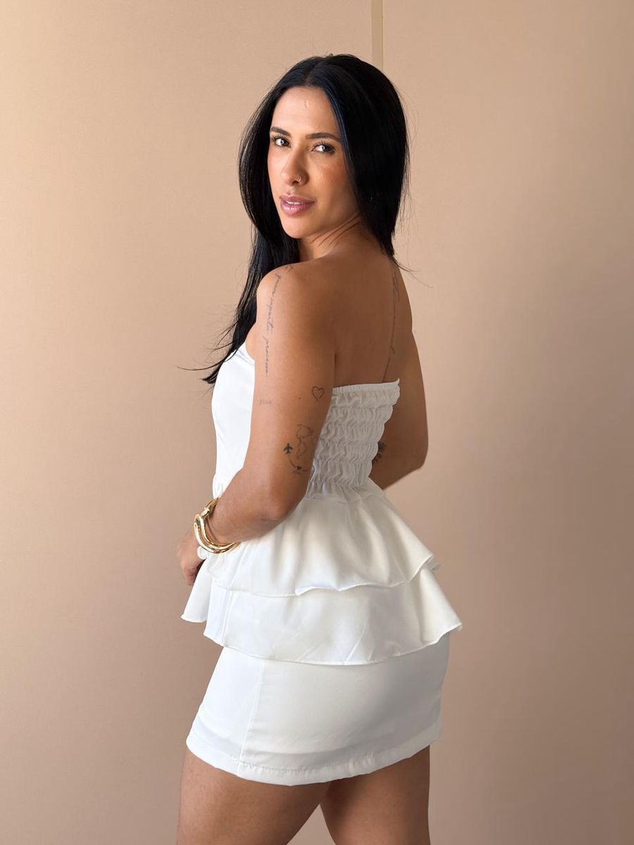 Blusa Doroti Sem Alças Com Babados Off White