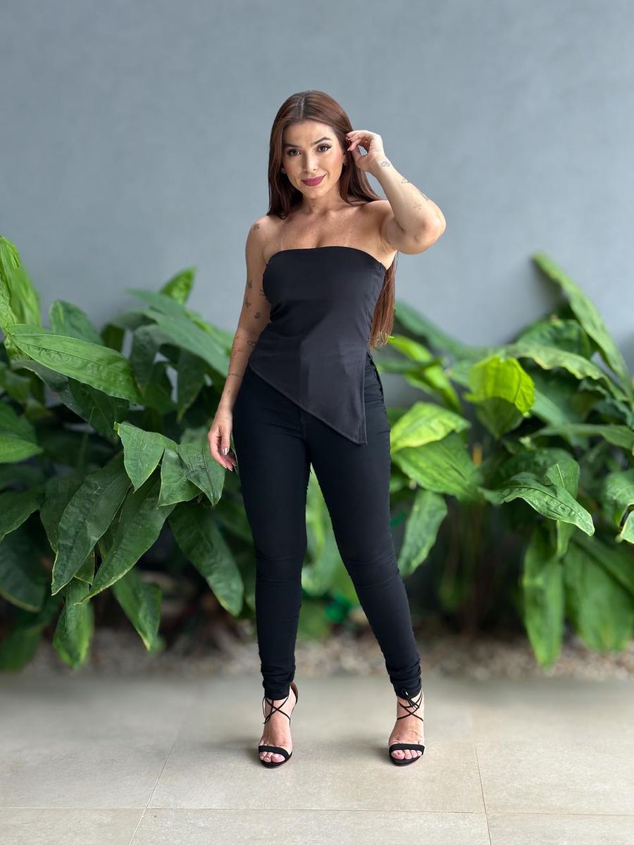 Blusa Sem Alças Assimétrica Preta