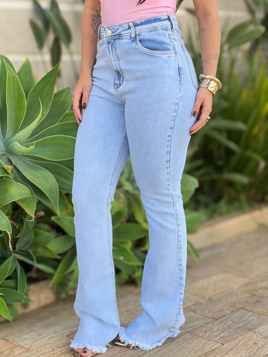 Calça Jeans Carmen Flare Bootcut 2456 Lavagem Clara 