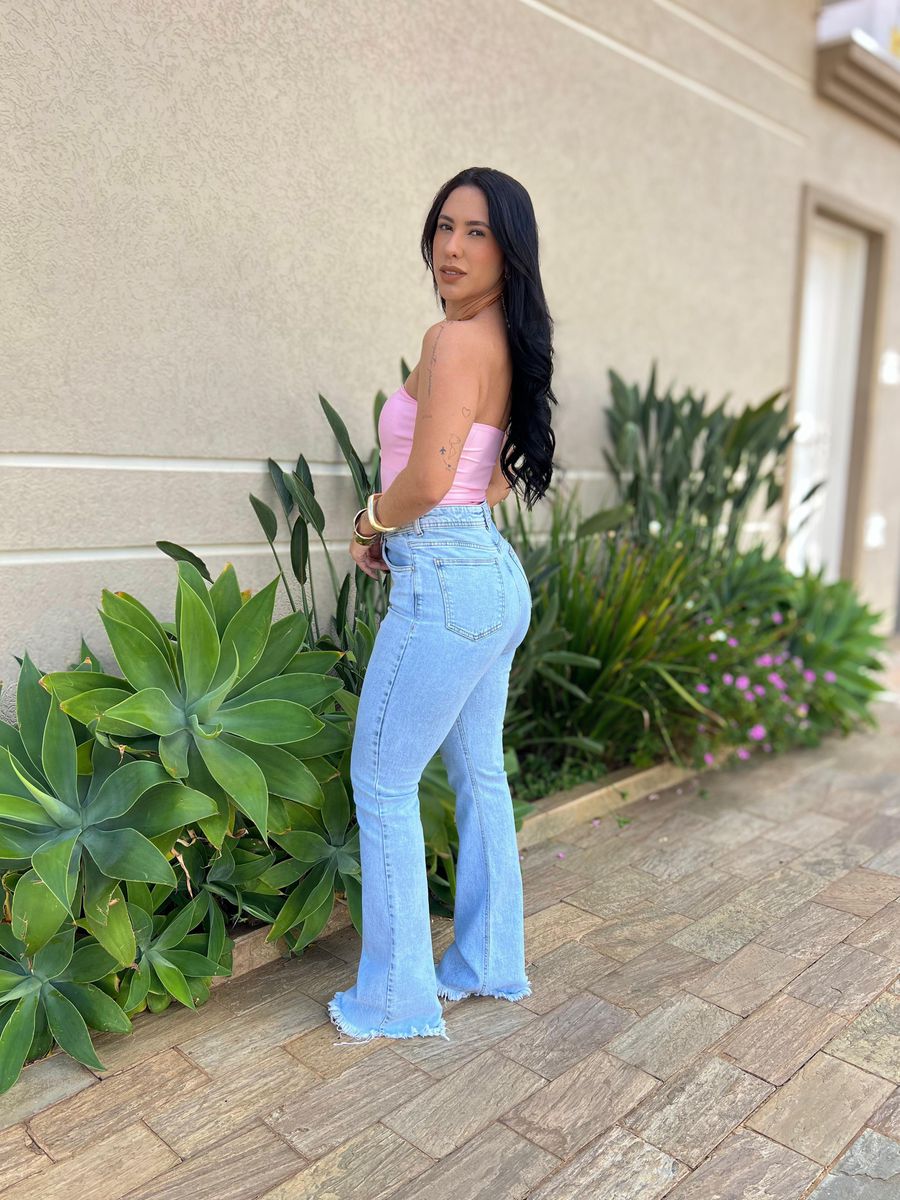 Calça Jeans Carmen Flare Bootcut 2456 Lavagem Clara 