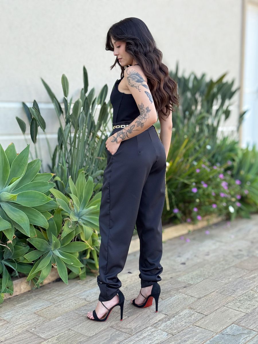 Calça Alfaiataria Isabel Com Costura Frontal Preto