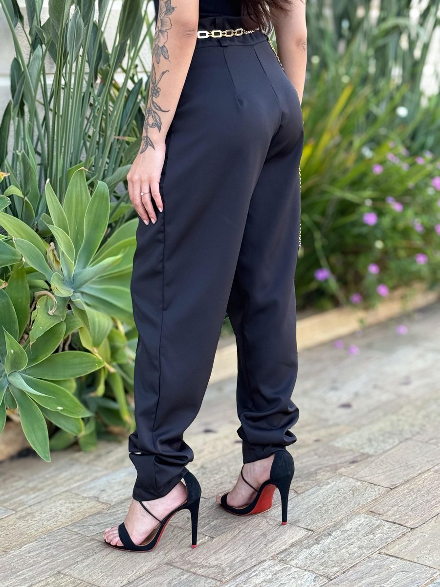 Calça Alfaiataria Isabel Com Costura Frontal Preto