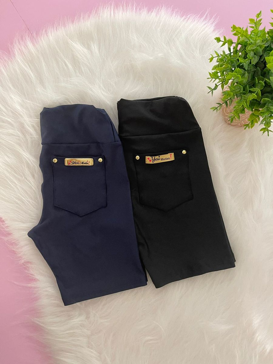 Bermuda Escolar Preta 