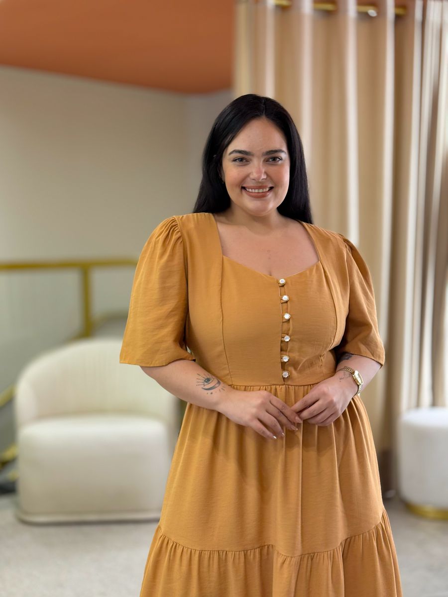 Vestido Plus Sofia Caramelo