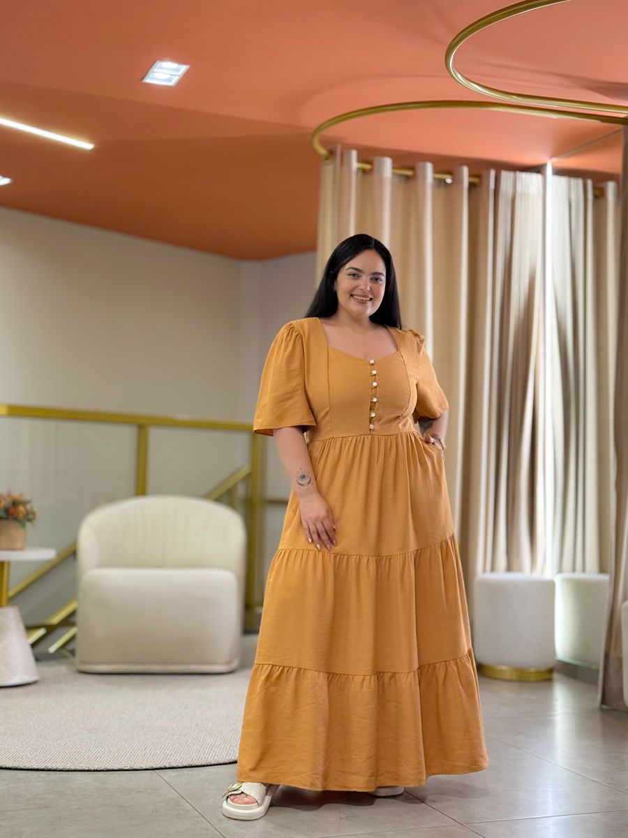 Vestido Plus Sofia Caramelo