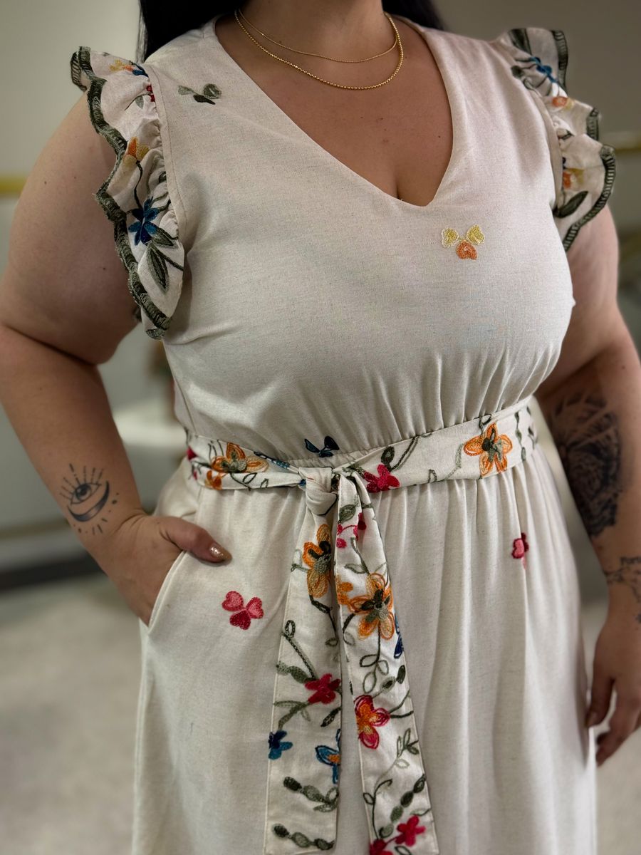 Vestido Plus Tayla Cru Linho