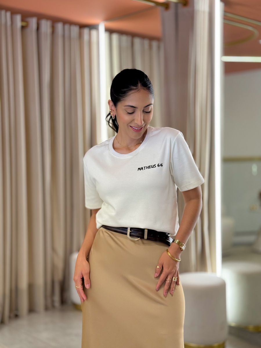 Camiseta Promessa Matheus 6:6 Off White