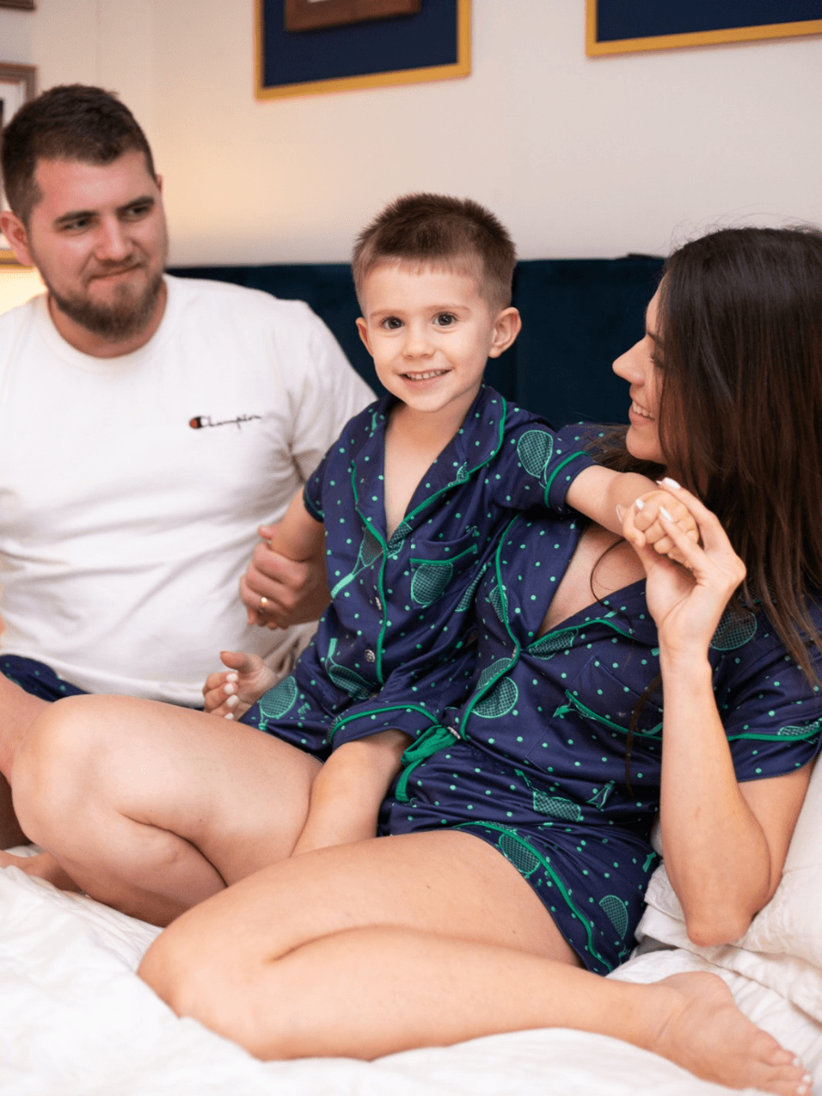 Pijama Infantil Unissex Americano Curto Tênis Poás