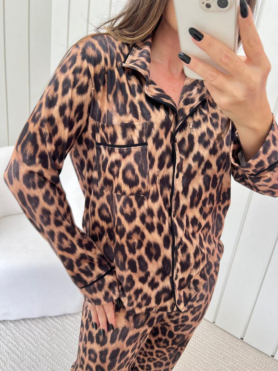 Pijama Feminino Americano Longo Onça Detalhe Preto