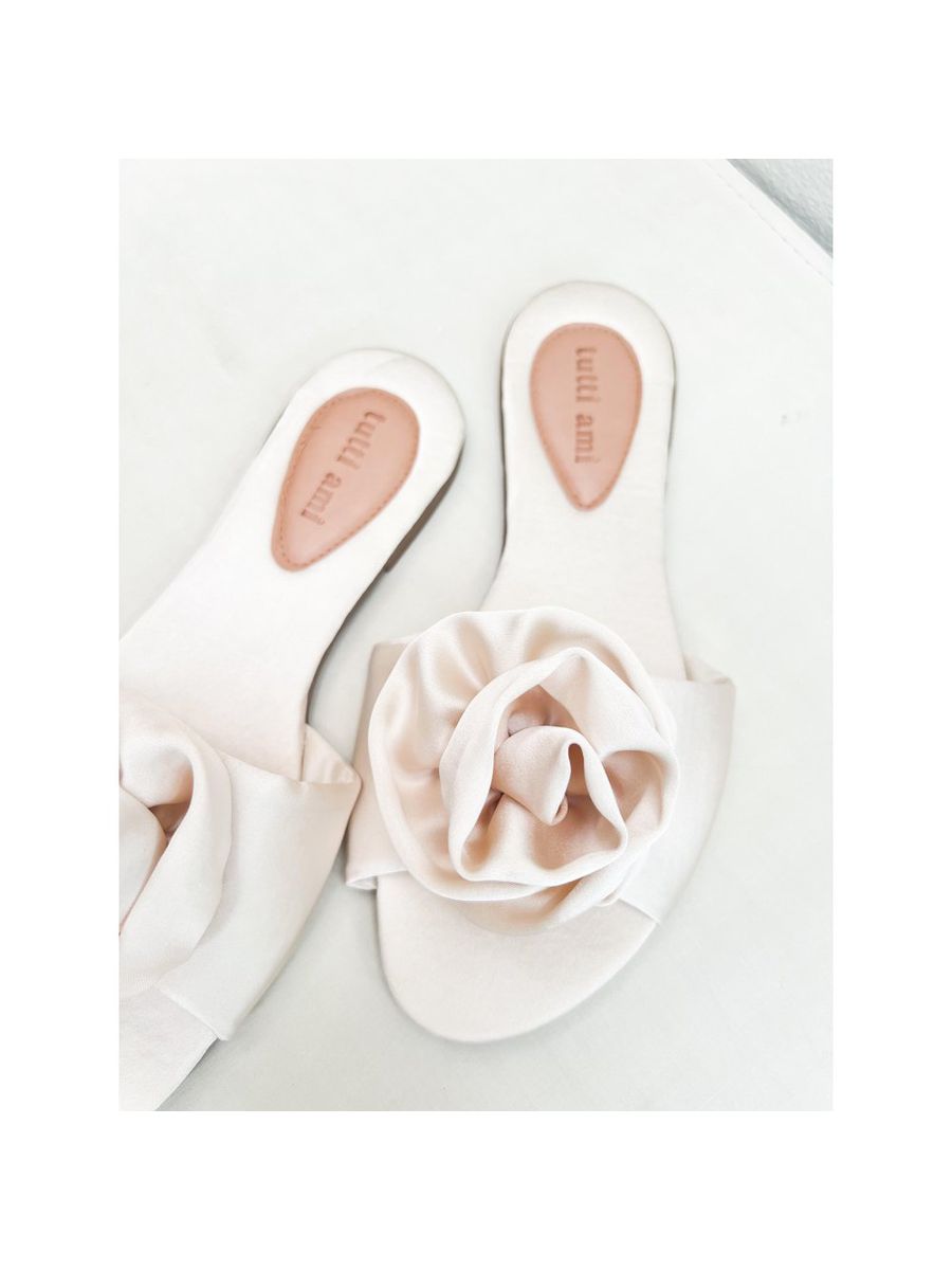 Chinelo Pantufa Flor Cetim