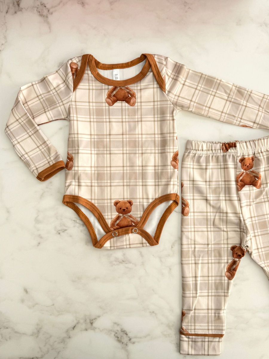 Conjunto Pijama Bebê Body e Calça Ursos Xadrez
