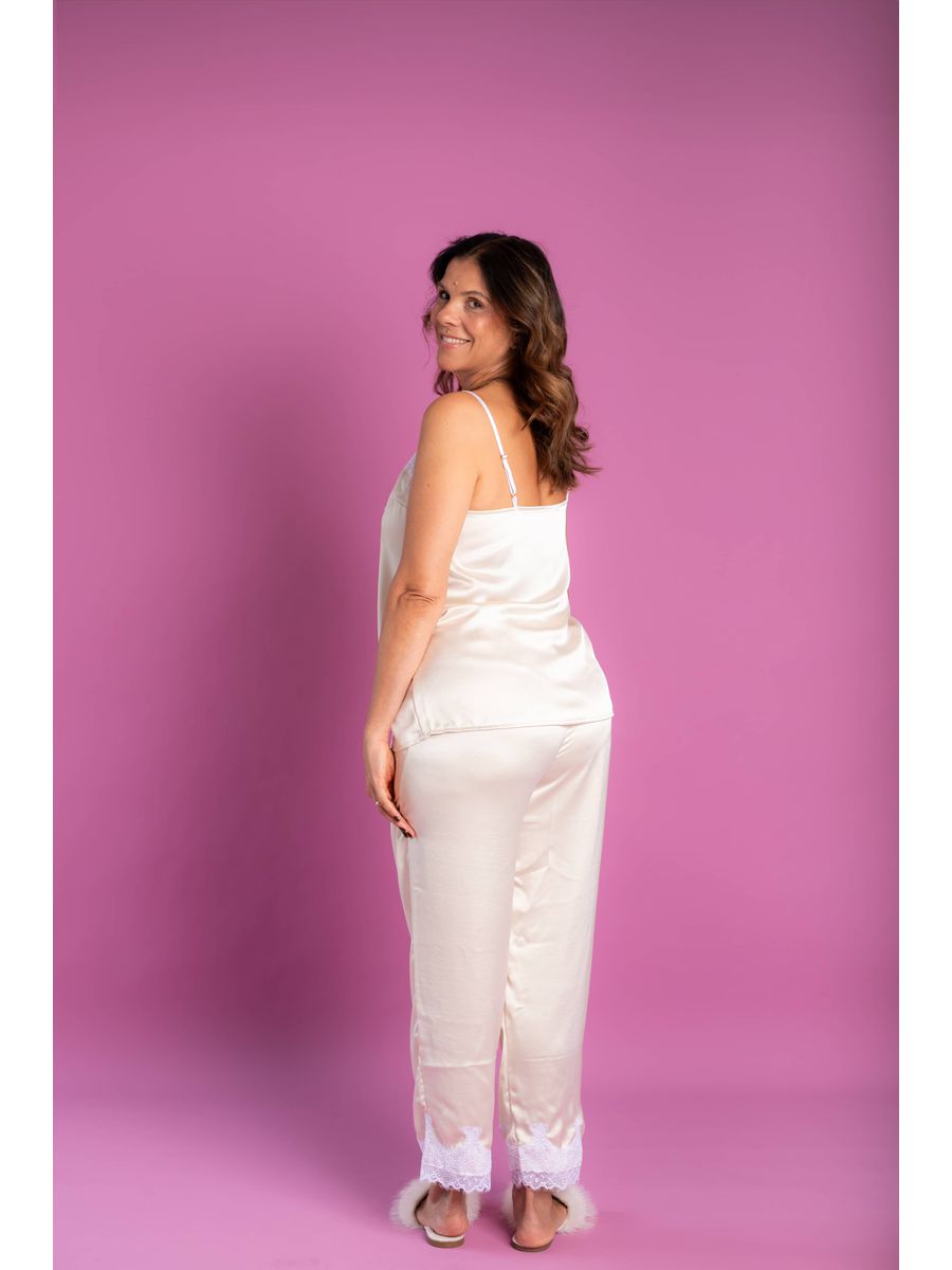 Pijama Feminino Meia Estação Cetim Regata e Calça Bege