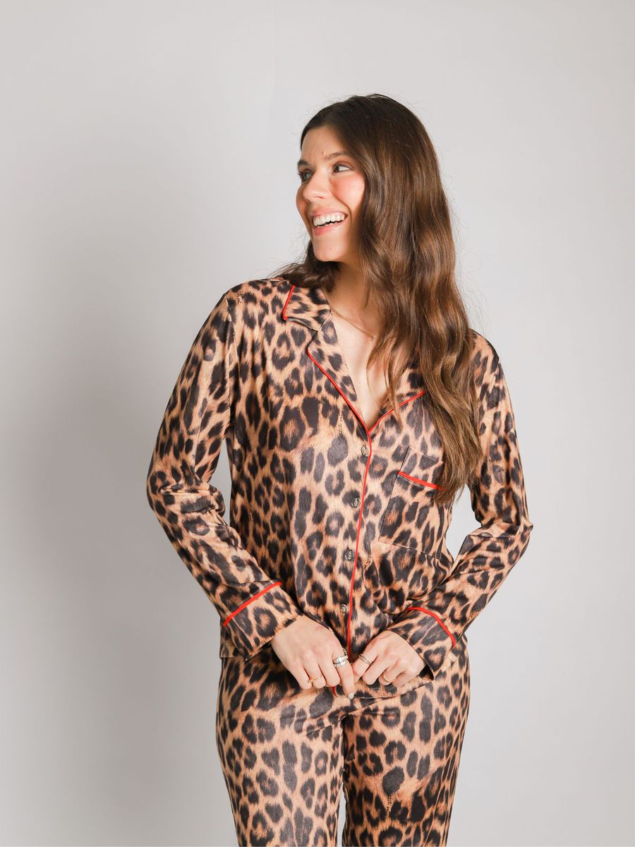 Pijama Feminino Americano Longo Onça Detalhe Vermelho